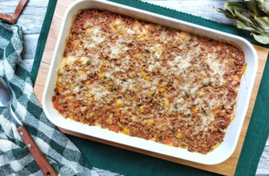 Arroz de forno com carne moída