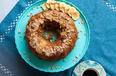 Bolo de banana com aveia