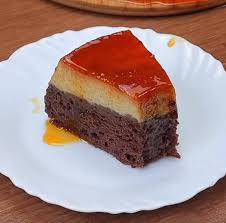 Pudim com bolo de chocolate