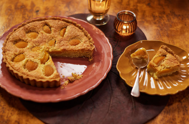 TORTA DE PÊSSEGO COM AMÊNDOAS