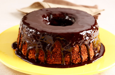 Bolo de chocolate zero açúcar sem glúten