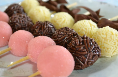 Receita de Brigadeiro no Palito, Uma Delícia!!