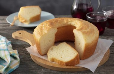 Bolo de queijo super fácil de fazer