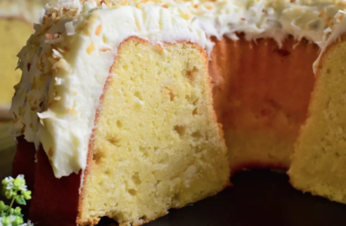 Bolo Bundt de Coco