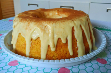 Bolo de milho com brigadeiro de milho