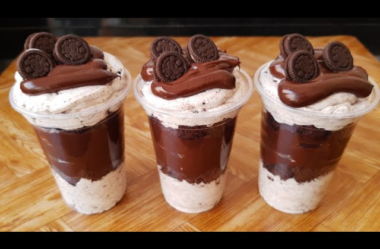 Receita de Mousse de Oreo para copo da felicidade