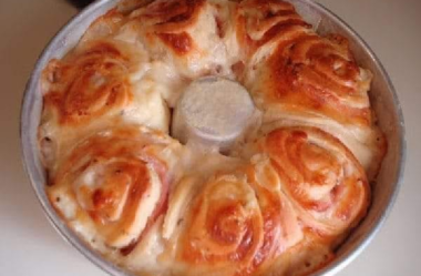 Rosca de Presunto e Queijo Maravilhosa