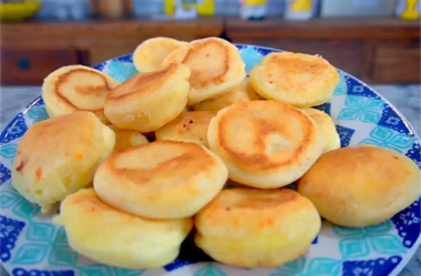 Biscoitinho de polvilho com queijo 