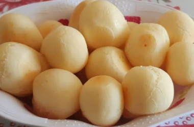 pão de queijo