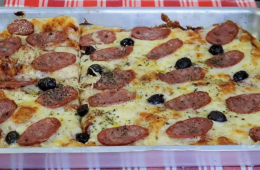 Focaccia de calabresa