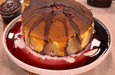 Bolo de pera