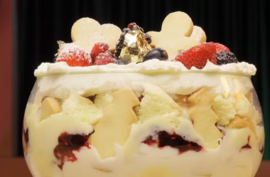 Trifle de frutas vermelhas