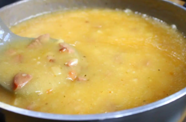 Caldo de mandioca