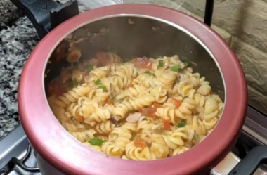 macarrão com atum