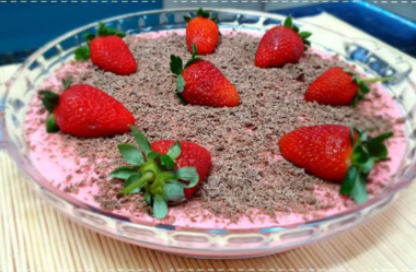 mousse de morango