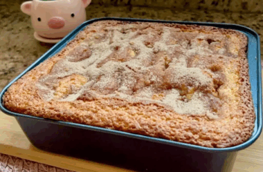 Bolo de banana com canela