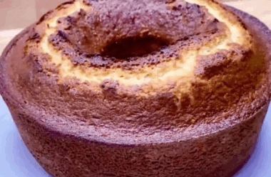 bolo simples de coco