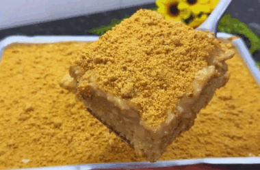 bolo quente de amendoim