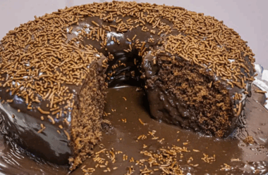 Bolo vulcão de chocolate 