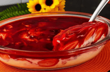 morango do amor na travessa