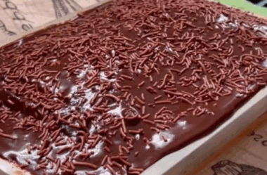 bolo de chocolate molhadinho