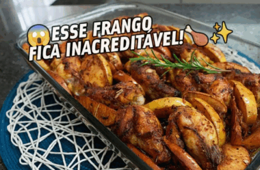 Frango assado com maçã